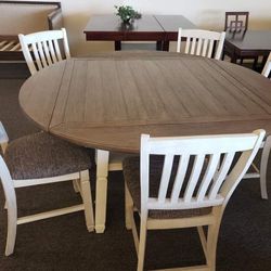 Bolanburg Antique White/Oak Drop Leaf Counter Height Set (Dining table and Chairs