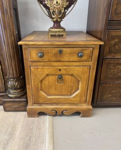 Vintage Hekman Wood File Cabinet/Side Table