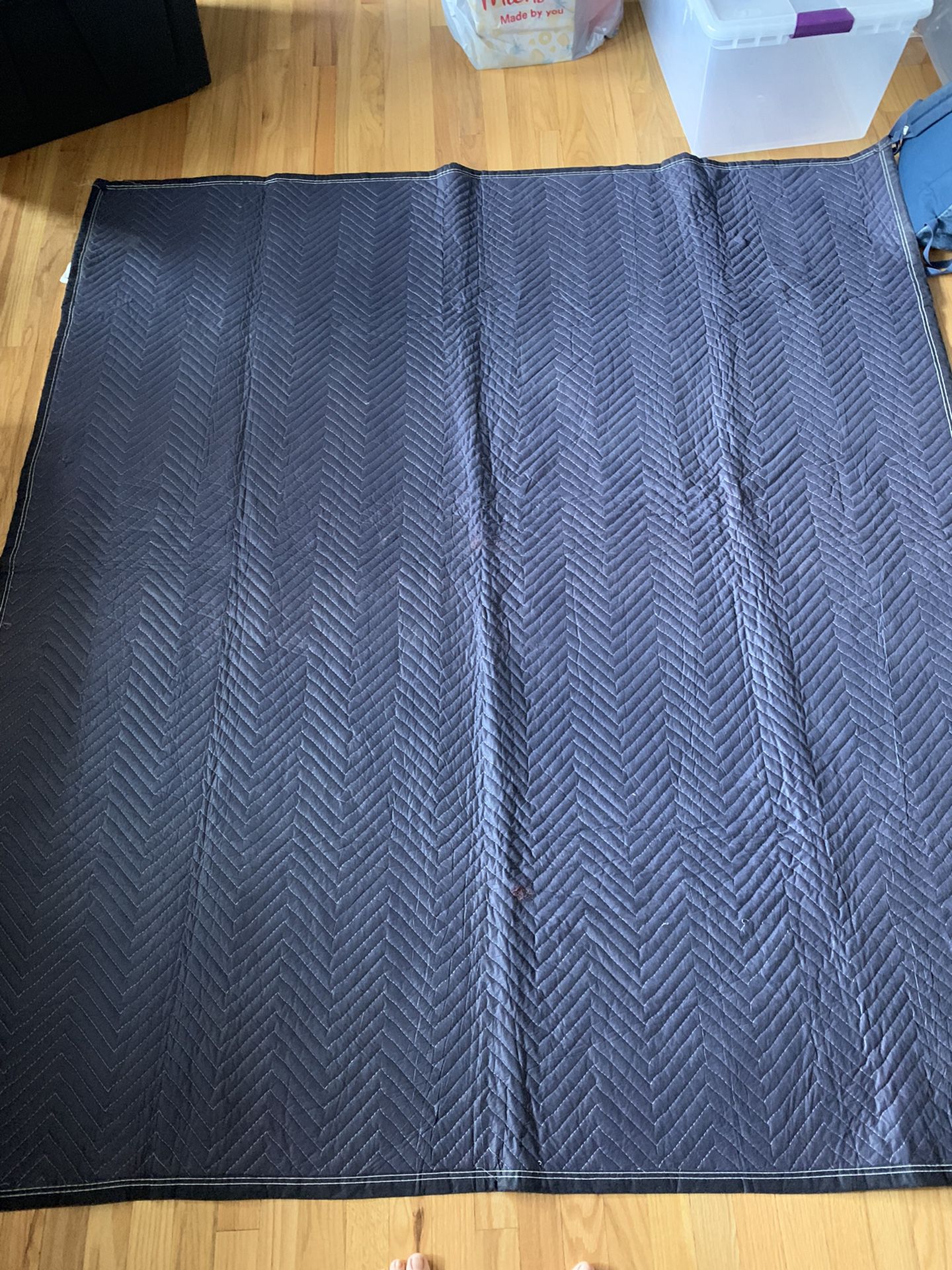 Large Moving Blanket 70x78”