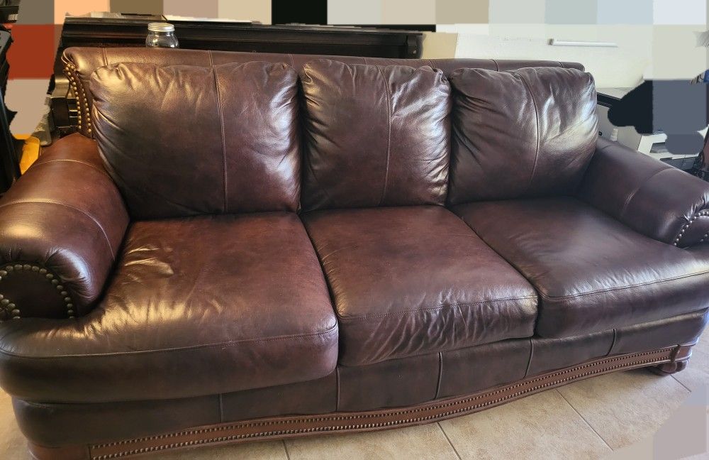  Chocolate Brown Leather Couches 