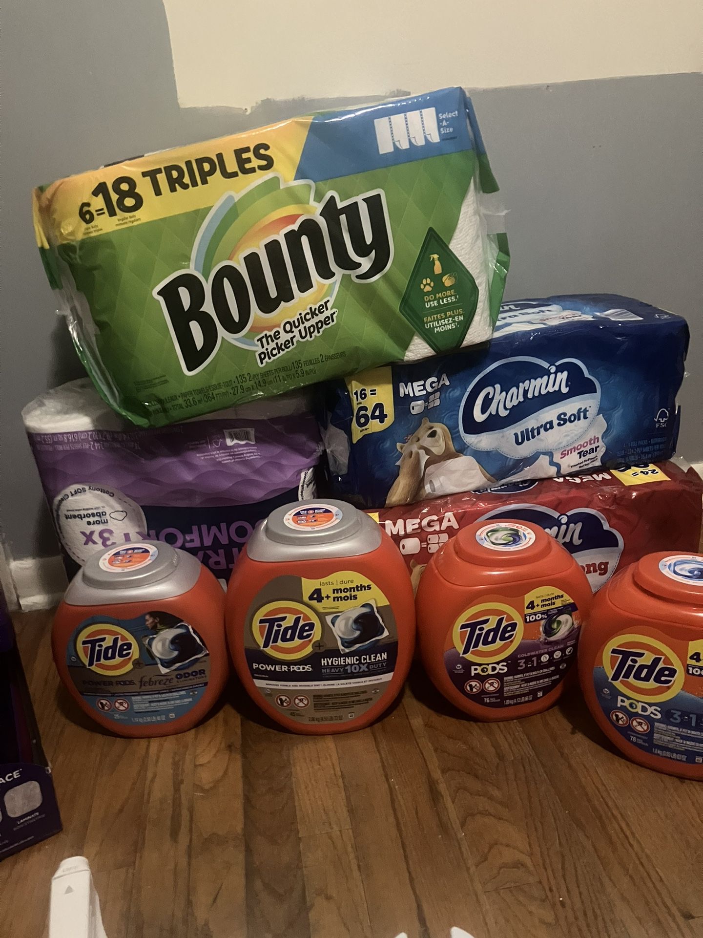 Cleaning supplies and smell goods