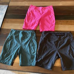 Women’s Bike Shorts – 3 Colors (L)