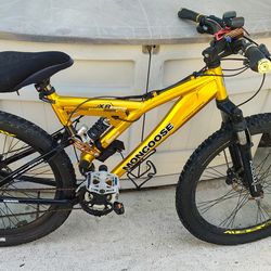 Mongoose XR Comp Mountain Bike