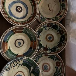 6 Pottery Plates 