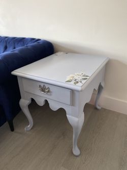 End Table/ Night Stand