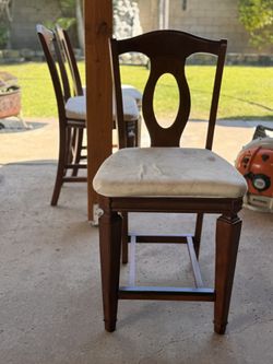 4 Dining Table High Chairs 