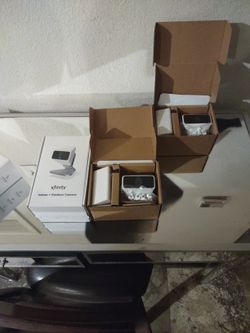 Xfinity Indoor/Outdoor Cameras w/ Power Hubs