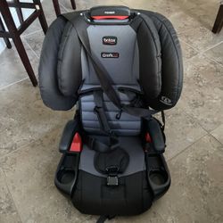 Like New Harness-2-Booster Child Car Seat  Britax Pioneer G1.1 - In Original Box!