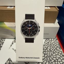 Samsung galaxy watch 8 classic New.