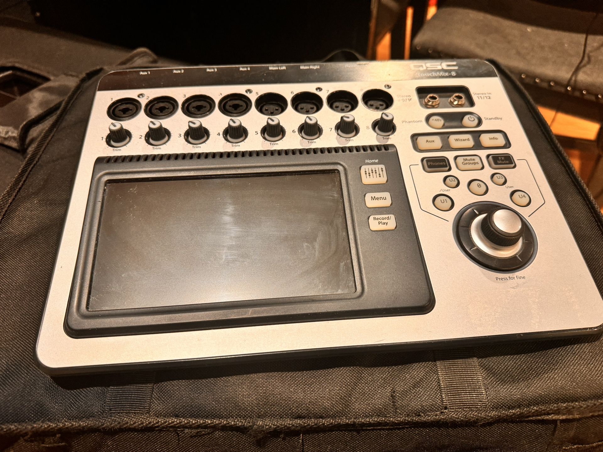 QSC TouchMix 8 Touch Digital Mixer