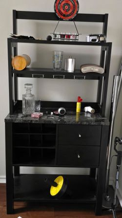 Luxury Bar w/Wine Holder & Drawers
