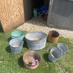 Tons Of Vintage Pots 