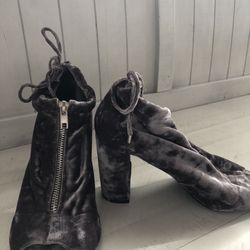 Suede Gray, 7 