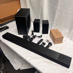 Hisense AX700 5.1.4 Ch Dolby Atmos Soundbar w/ Subwoofer