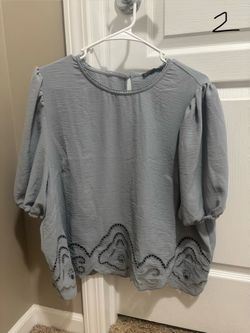 *NEW* Women’s Short Sleeve Blouse-Size XL