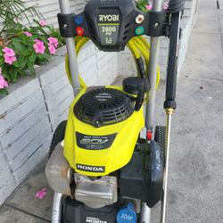RYOBI GAS 2800 PSI PRESSURE WHASHER WITH HONDA ENGINE 