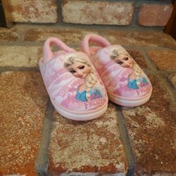 Frozen Slippers Size 11 