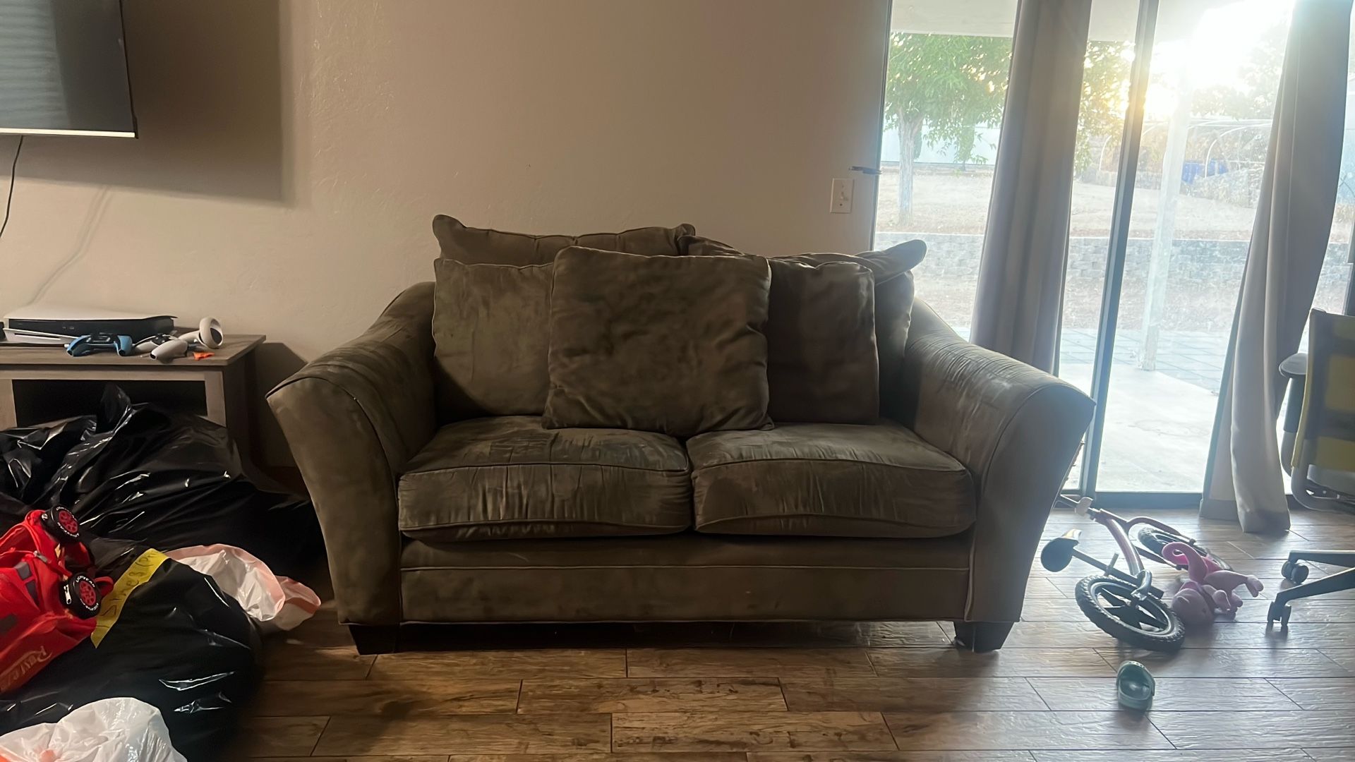 Sofas En Buenas Condiciones $40.00 
