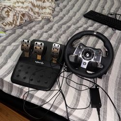 Logitech steering wheel & pedals