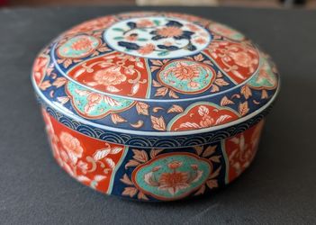 Vintage Porcelain IMARI Japanese Jubako Bento Box/Trinket Box