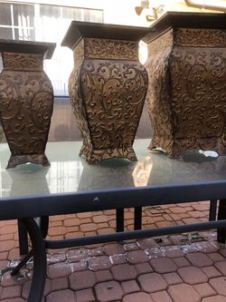 3 vases