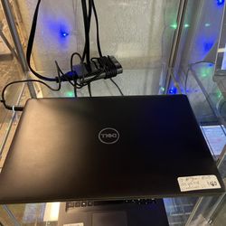 Dell Latitude 5400 with an 8th Gen i5 processor is a durable, business-class laptop known for reliability, featuring Intel Core i5-8265U or i5-8365U C