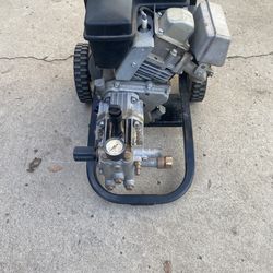 Coleman Powermate PSI 2000 Pressure Washer