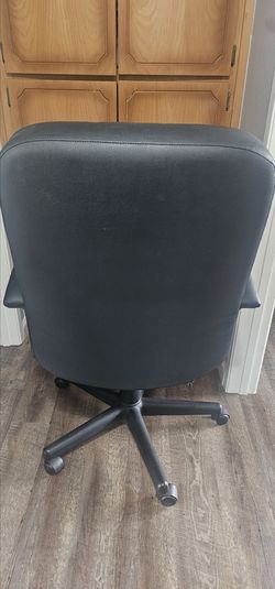 Desk chair
