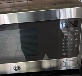 GE Stainless Steel Countertop Microwave