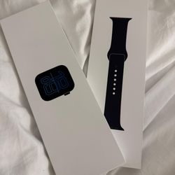 New Never Used Apple Watch SE 3 MM 44 MM