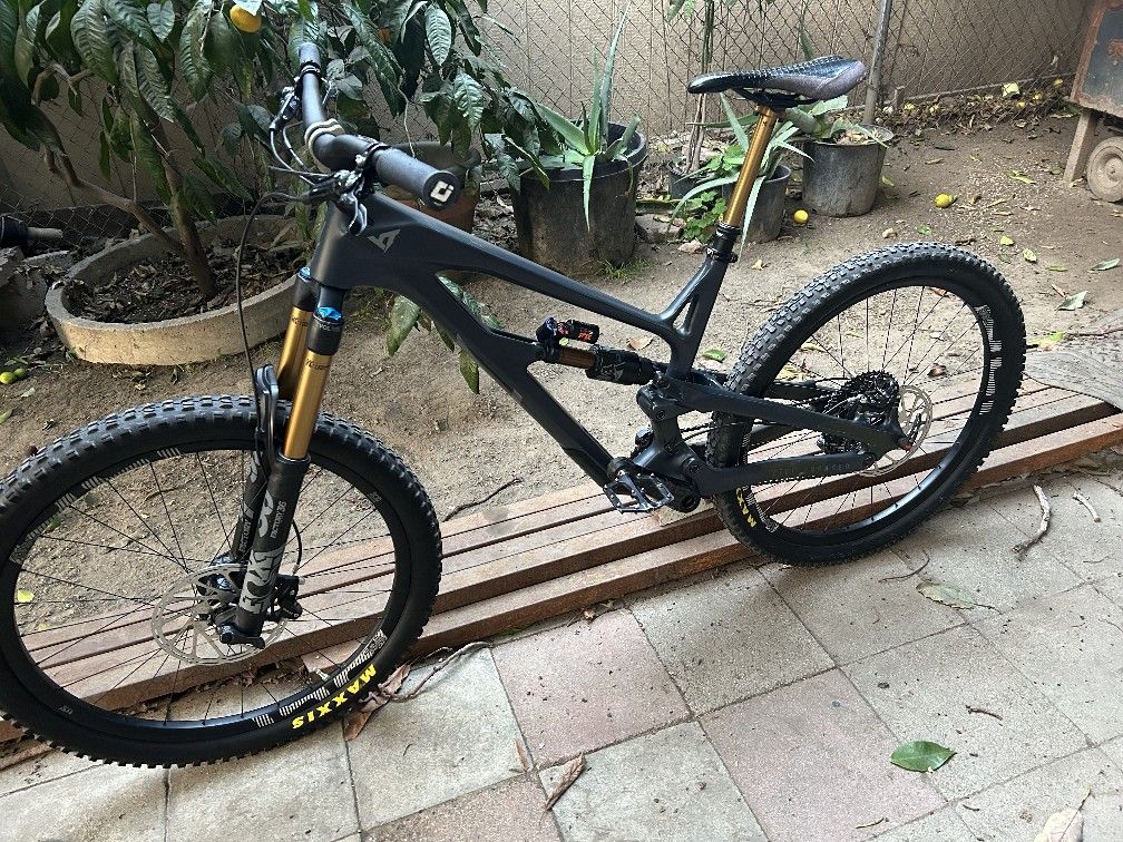 Yt Jeffsy Cf Pro Race 27.5