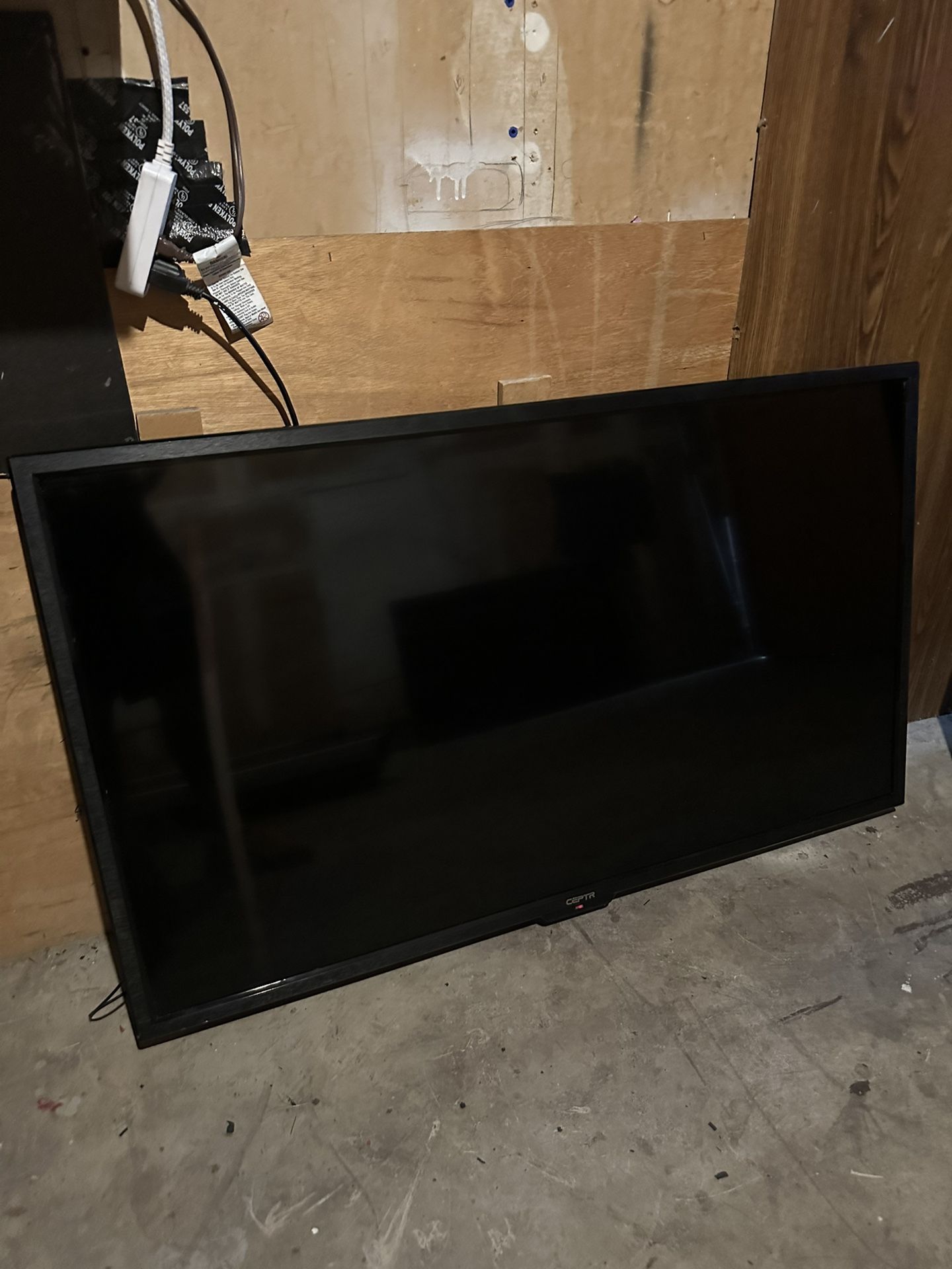 55inch Sceptre Smart TV