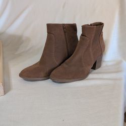 ANKLE BOOTS Universal Thread Women's Ankle Booties - Size 10 