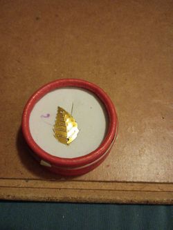 Leaf charm