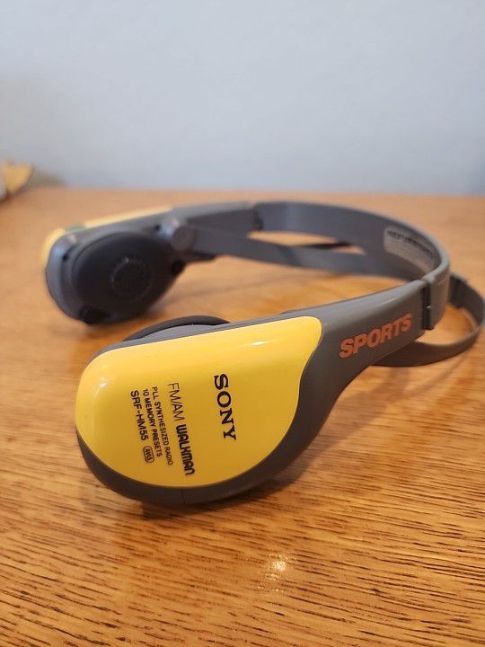 Vintage Sony Walkman Sports SRF-HM55 FM/AM Radio Headphones Tested & Working