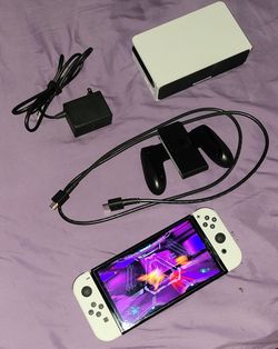 Nintendo Switch OLED White Model Bundle + Games (Mint Condition)