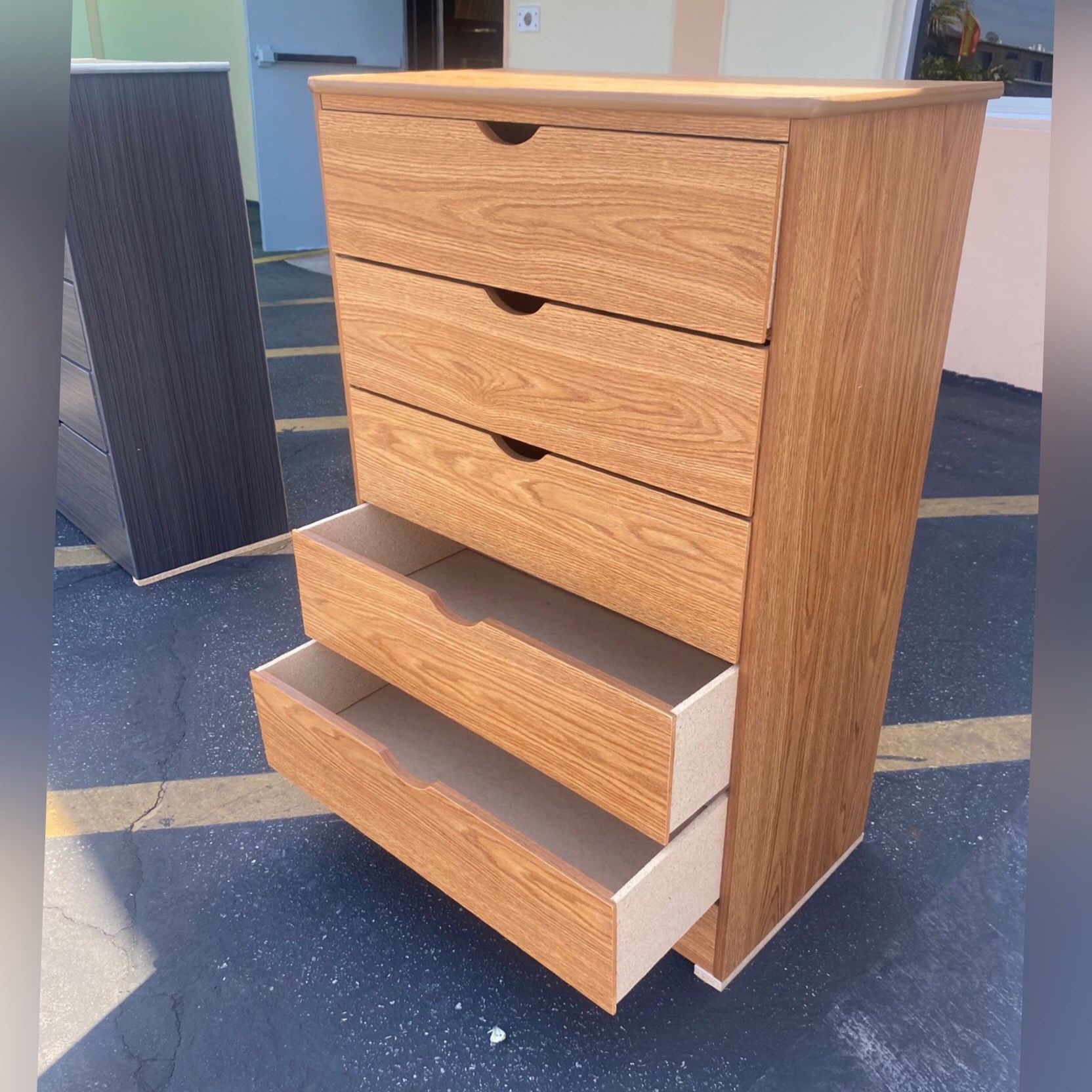 Dresser No Knobs