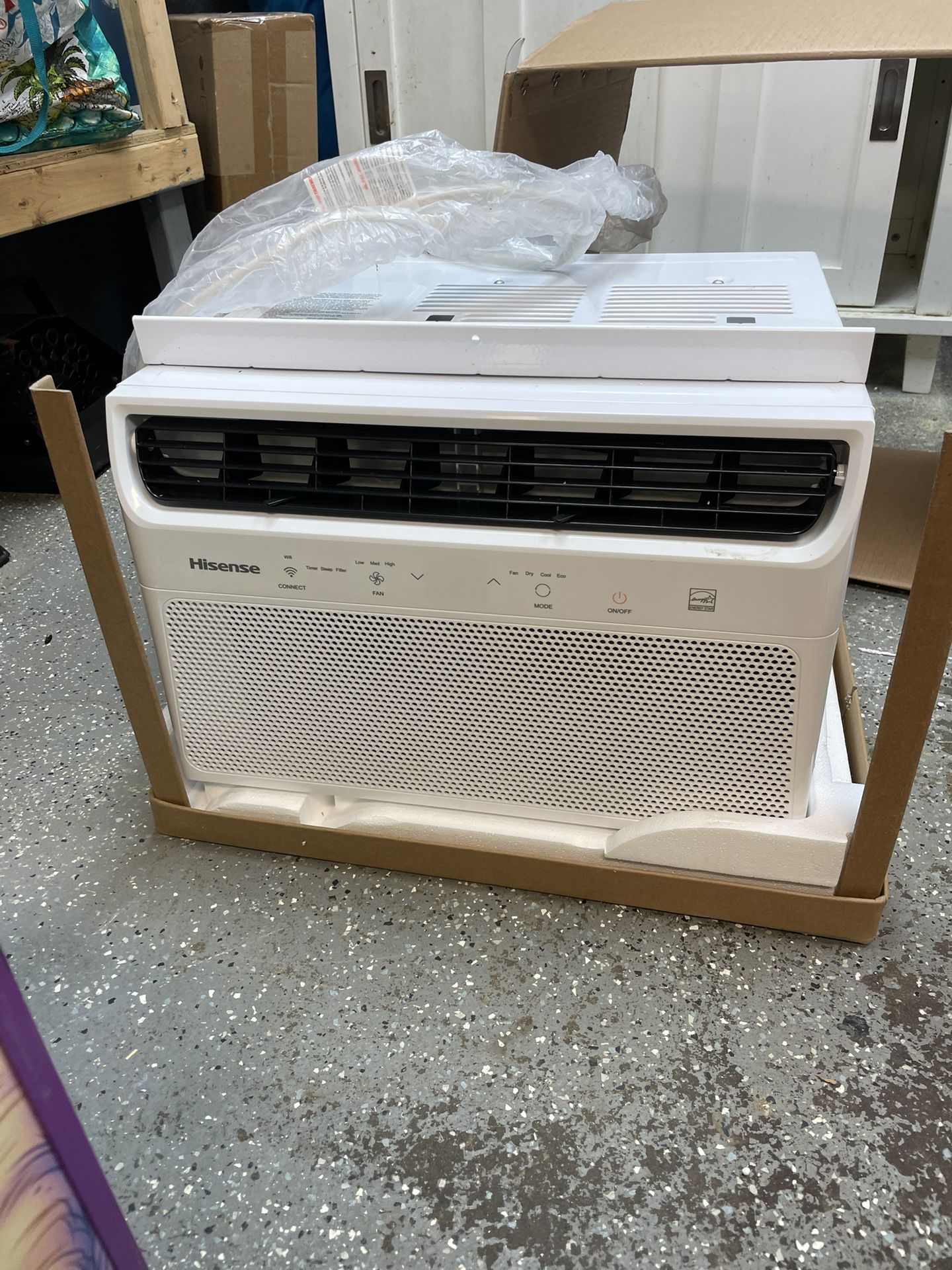 8000 BTU Air conditioner