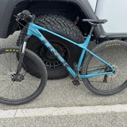 Trek Mountain Bike 
