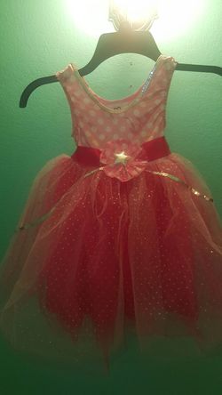 Princess dress..fits 4 to 5 yrs old...like new!..wore 1 time