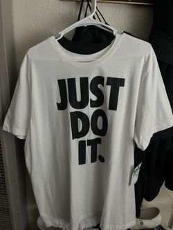 Nike Graphic Tee