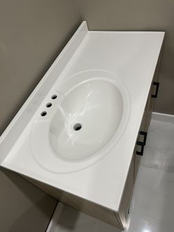 New Vanity TOP ONLY **price OBO**