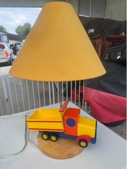 Little kids desk lamp