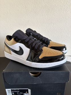 2019 Jordan 1 Low Gold Toe Size 9 $280 DS