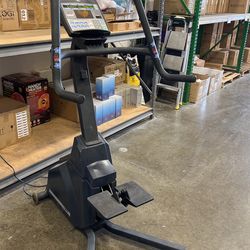 Cybex 800 Stepper