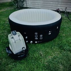 Coleman Miami AirJet Large Round 2 to 4 Person Inflatable Hot Tub Portable Outdoor Spa with 120 AirJets and EnergySense Cover, Black