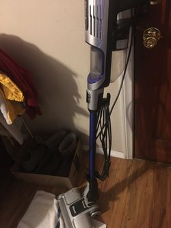 Shark Vacuum - 1 Year Old Great Condition 
