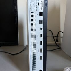 Xbox One S 1tb 