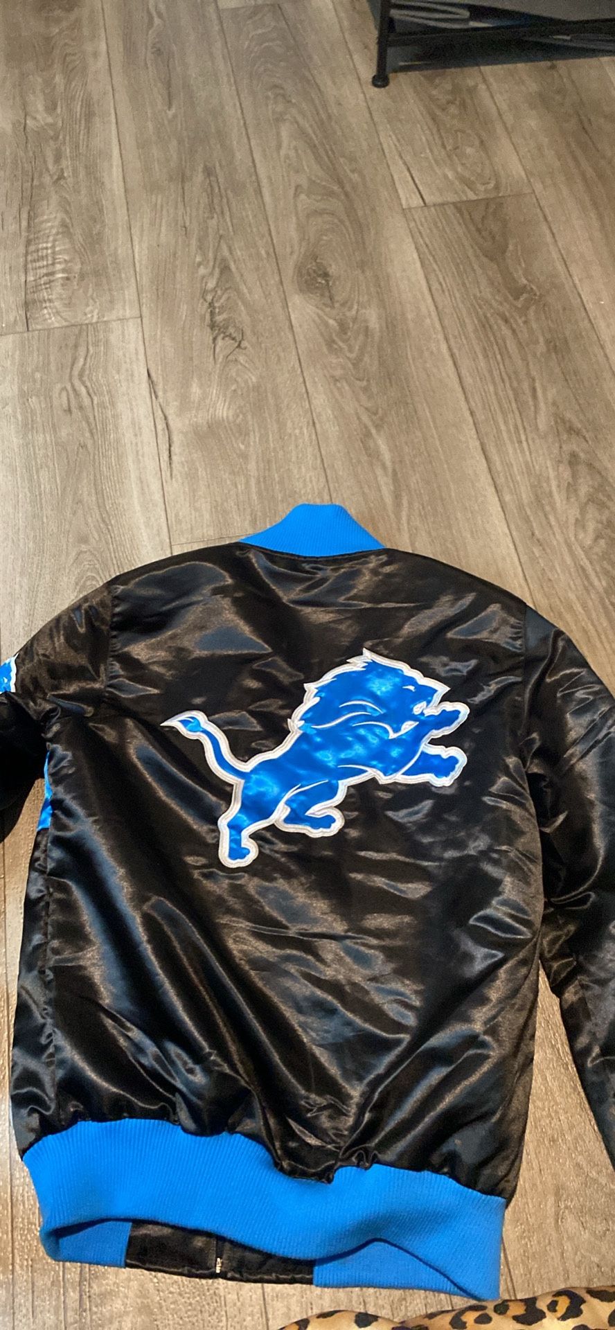 exclusive mens: detroit lions showtime satin jacket,