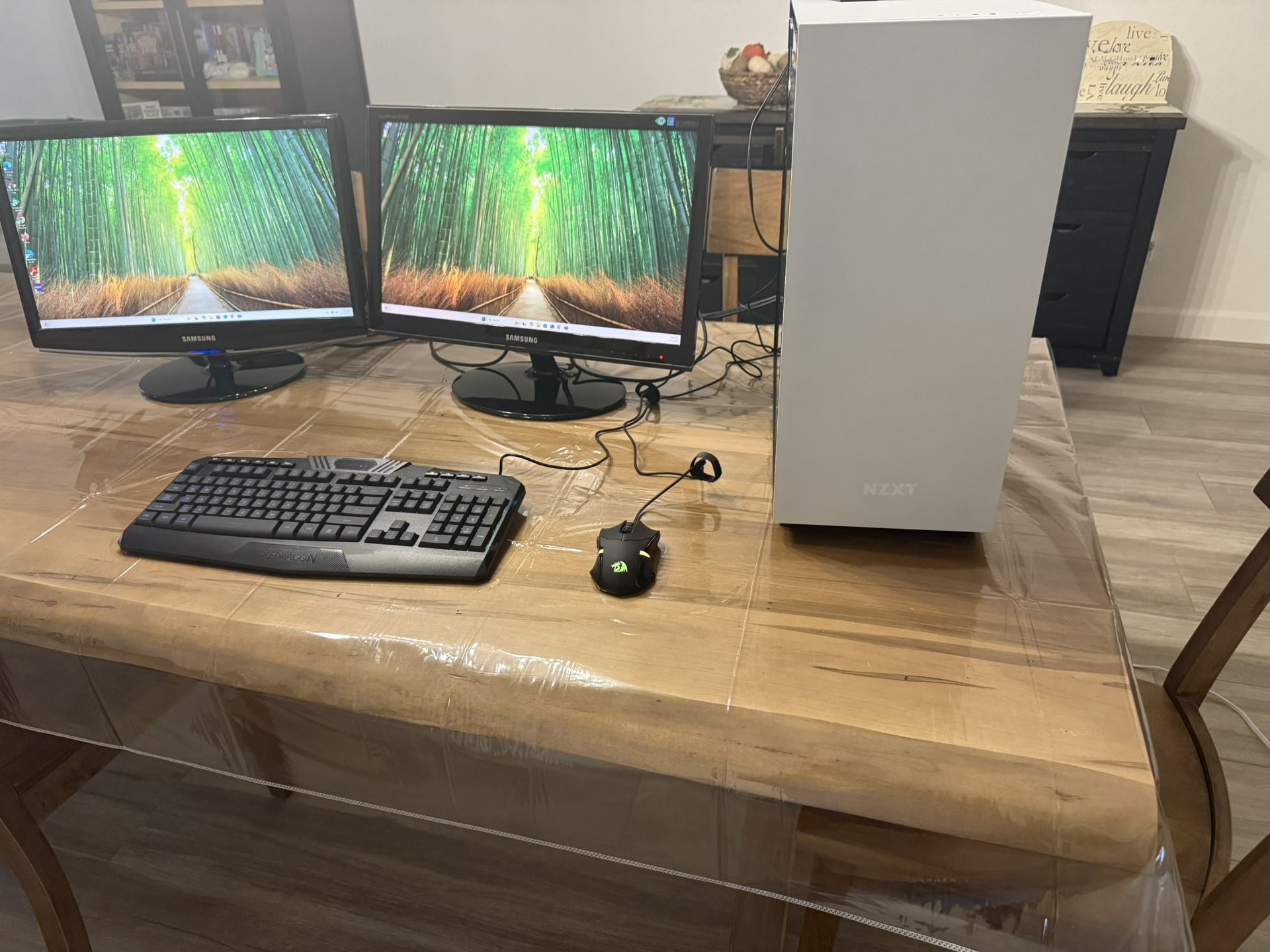 Gaming Desktop i7, 64GB 500GB SSD, RTX 3080, 2 x 22” Monitors